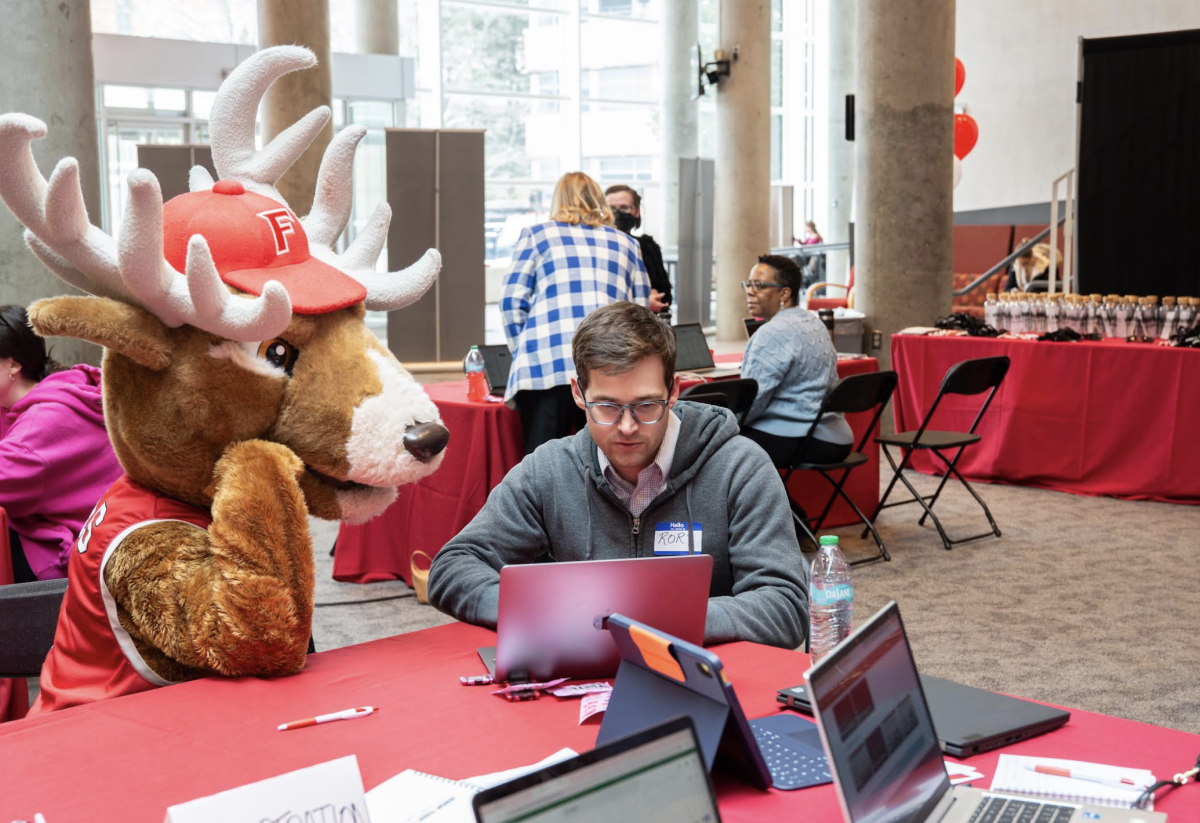 Students Prepare for Course Registration