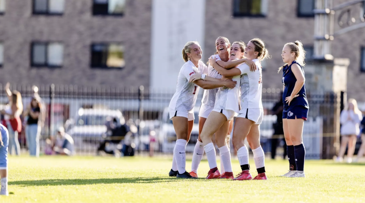 Women's Soccer Looks to Take Down Hometown Rival Sacred Heart