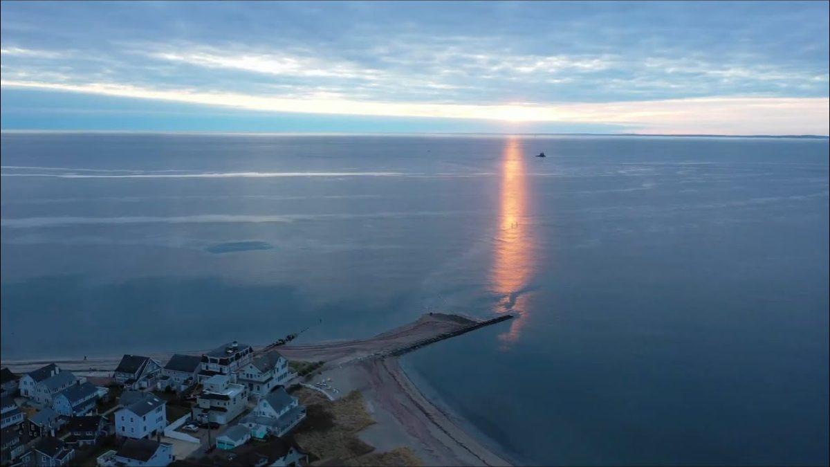SantaCon Shift Elicits Reactions from Seniors