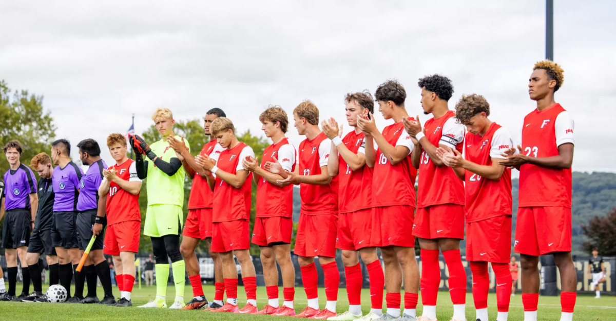 Men’s Soccer Travels to Sacred Heart for Semifinal Match After Domination Against Niagara