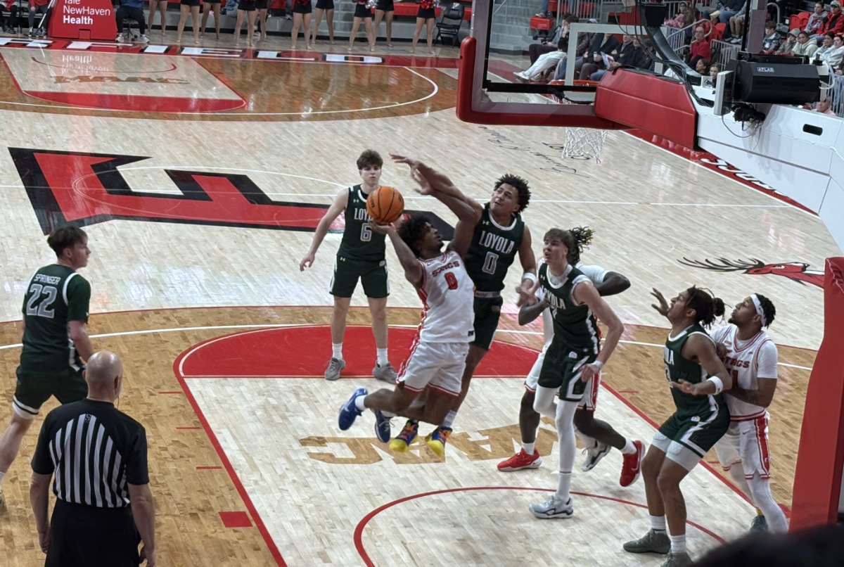 Stags Shake Off Loyola to Sweep Inaugural Mahoney Classic